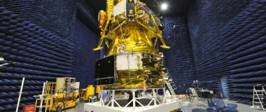 嫦娥五号成功发射！卢秉恒院士团队助力嫦娥五号探测器模型快速制造
